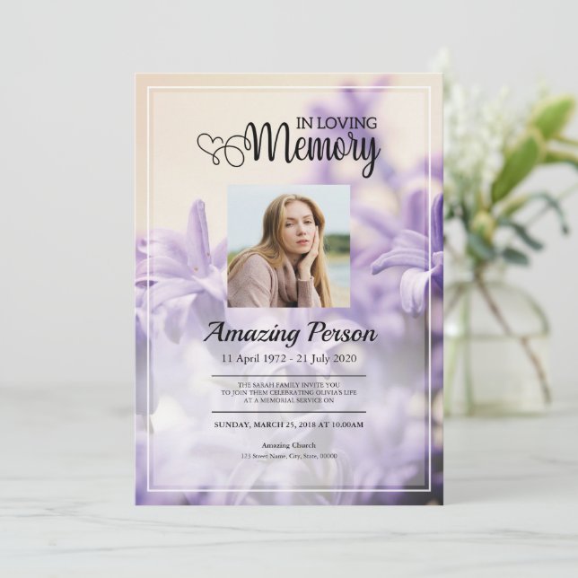 Purple Funérailles ordre de service Invitation (Debout devant)