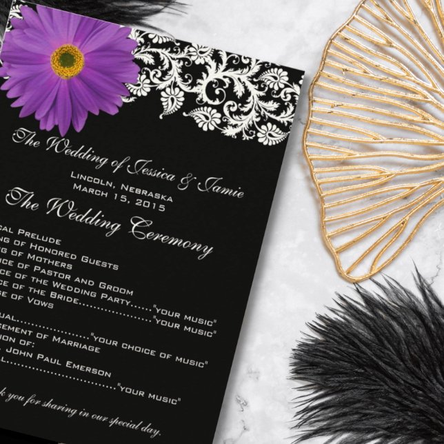 Purple Gerber Daisy Floral Wedding Programme (Créateur téléchargé)