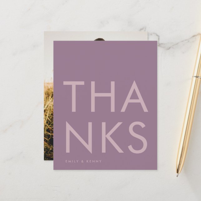 Purple Lilac Moderne Monogramme Gras Mariage (Devant/Arrière en situation)