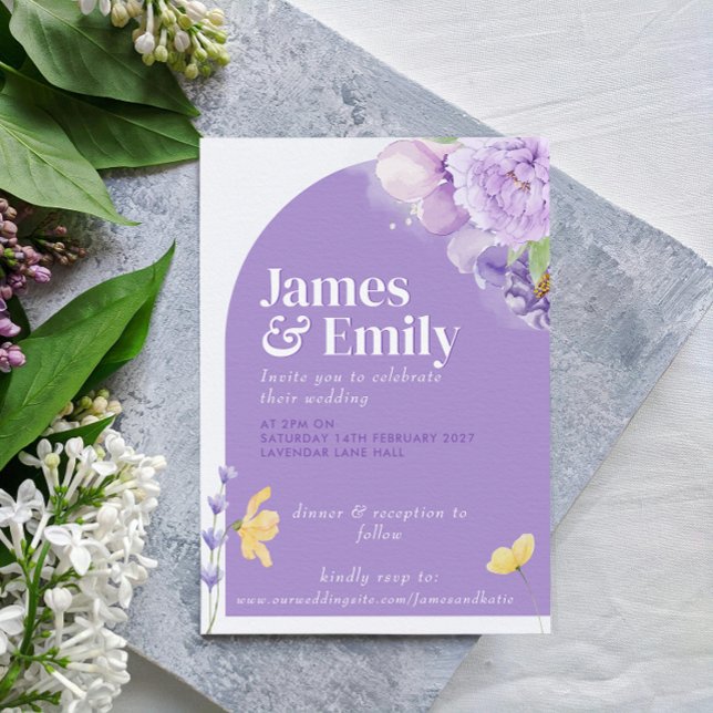 Purple Peonies Romance Faire-part de mariage (Add a pop of purple peonies to your wedding look)