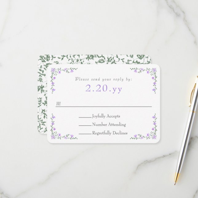 Purple Rose Vine Border Wedding RSVP Card (Devant/Arrière en situation)