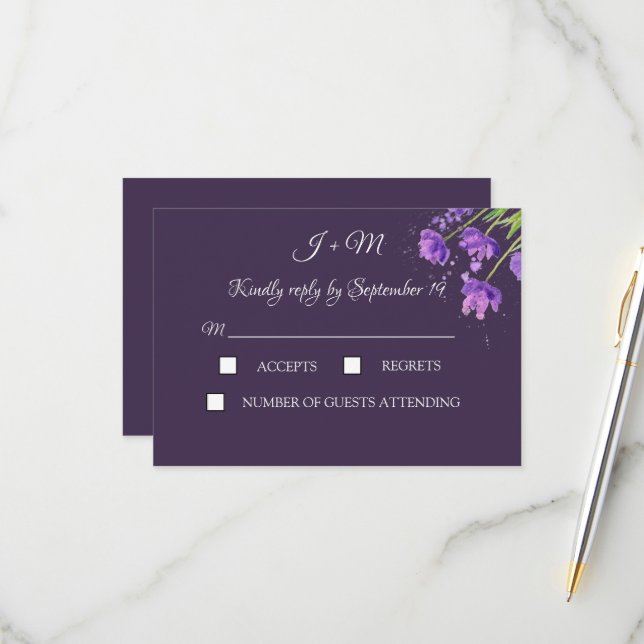 Purple simple élégant Floral moderne RSVP (Devant/Arrière en situation)