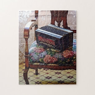 Puzzle Accordéon bouton sur chaise avec siège à fleurs