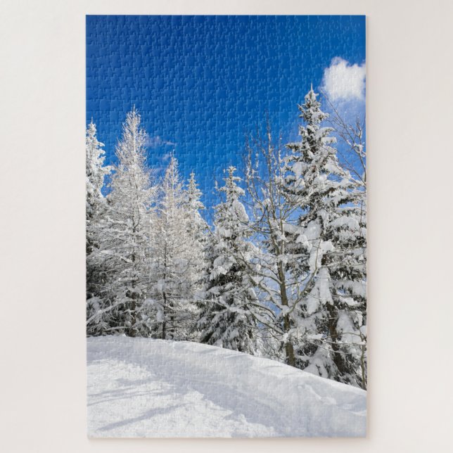 Puzzle Arbres de neige sous un ciel bleu clair en hiver (Vertical)