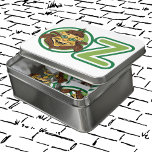 Puzzle Assistant vintage d'Oz, Lion dans la Lettre O<br><div class="desc">Illustration vintage conte classique pour enfants, photo de William Wallace Denslow, tirée du livre de l'époque victorienne The Wonderful Wizard of Oz de L. Frank Baum. Grandes lettres qui épellent le mot 'OZ' avec le Lion Cowardly portant des lunettes et est heureux et souriant dans la lettre O à Oz....</div>