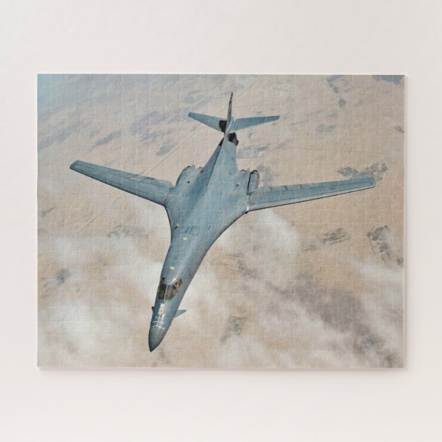 Puzzle B-1B en vol ailes balayées complètement vers l'ava (Horizontal)