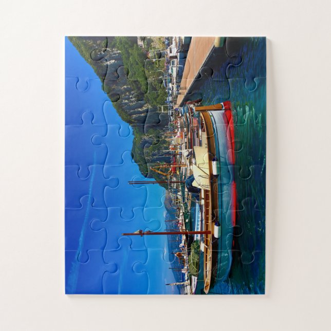 Puzzle Bateau en bois classique dans une marina italienne (Vertical)