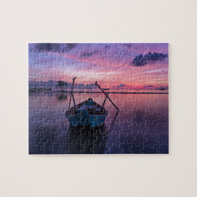 Puzzle Beau coucher de soleil de plage avec bateau à péda (Horizontal)