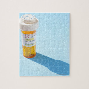 Puzzle Bouteille pleine de médicaments