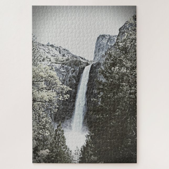 Puzzle Bridaveil Falls - Yosemite - 20x30 - 1014 pièces (Vertical)