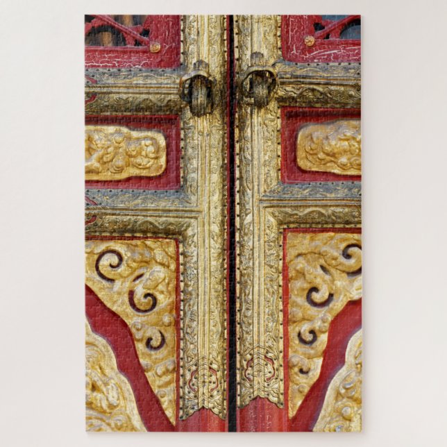 Puzzle Broderie métallique dorée sur la porte (Vertical)