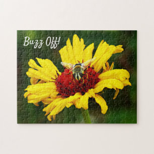 Puzzle Buzz Off Bee sur un Fleur sauvage jaune vif