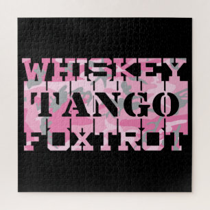 Puzzle Camion rose Foxtrot Tango Whiskey Militaire