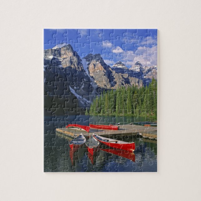 Puzzle Canada, Alberta, lac Moraine. Des canoës rouges at (Vertical)