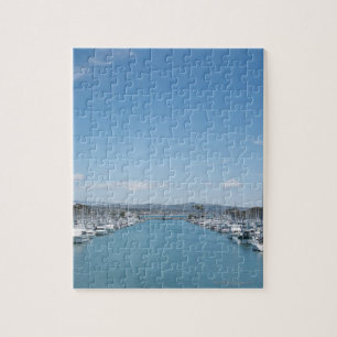 Puzzle canal dans le port un jour ensoleillé avec le cie