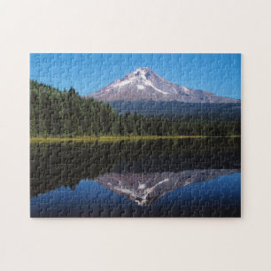 Puzzle Capot de bâti reflété dans le lac