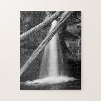 Puzzle Cascade noire et blanche