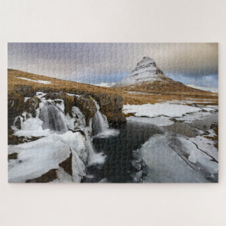 Puzzle Cascades et Kirkjufall en Islande pendant l'hiver
