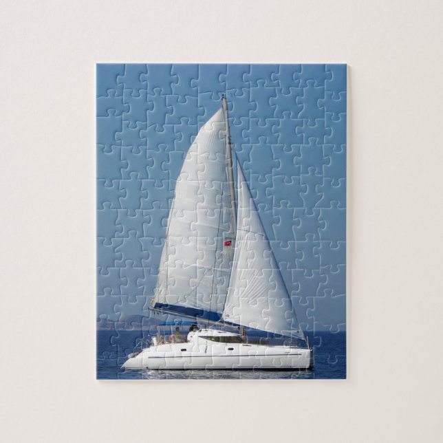Puzzle Catamaran Catchup (Vertical)