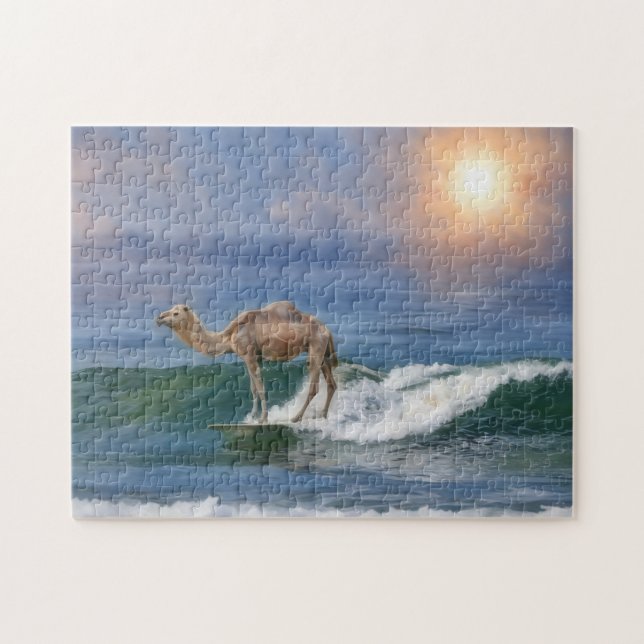 Puzzle Chameau drôle de surf sur la vague de l'océan puzz (Horizontal)