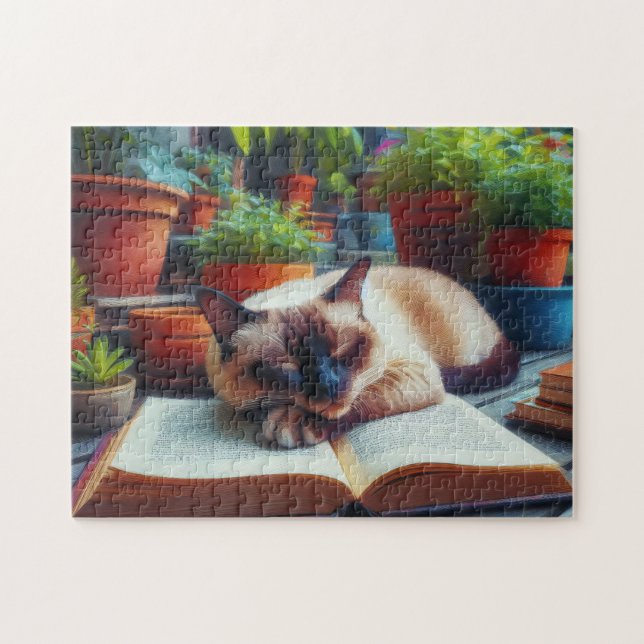 Puzzle Chat siamois dormant sur un livre Jardin peinture (Horizontal)