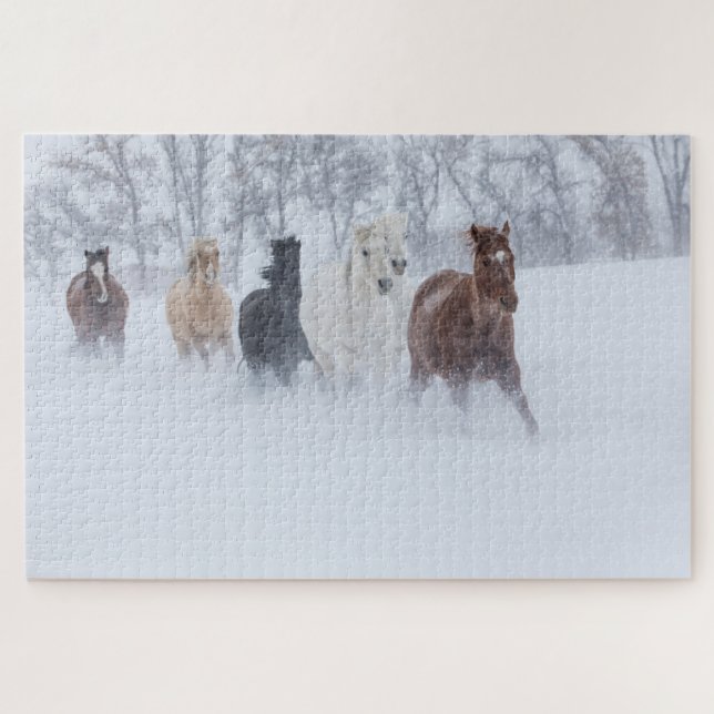 Puzzle Chevaux courant à travers la neige (Horizontal)