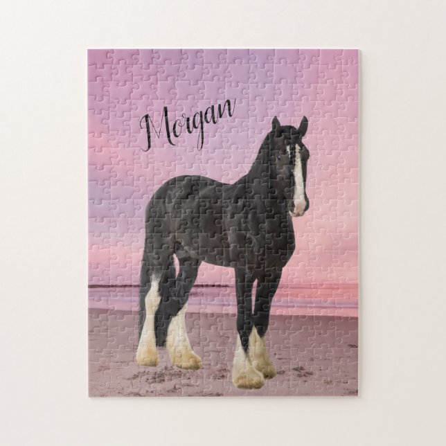 Puzzle Clydesdale noir et blanc sur la plage au coucher d (Vertical)