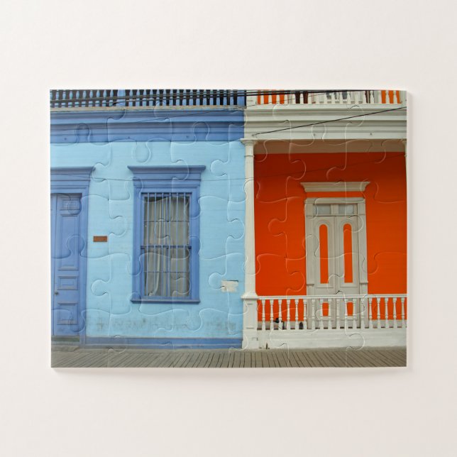 Puzzle Colourful Iquique street 30-pc (Horizontal)