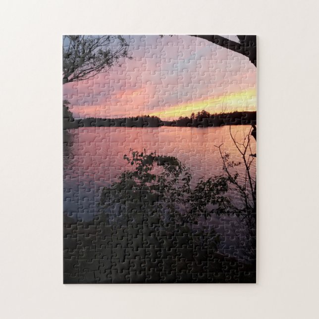 Puzzle Coucher de soleil de ciel rose sur le lac (Vertical)