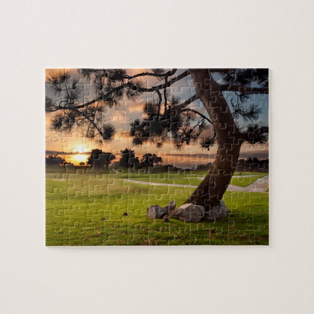 Puzzle Coucher de soleil sur un terrain de golf (Horizontal)
