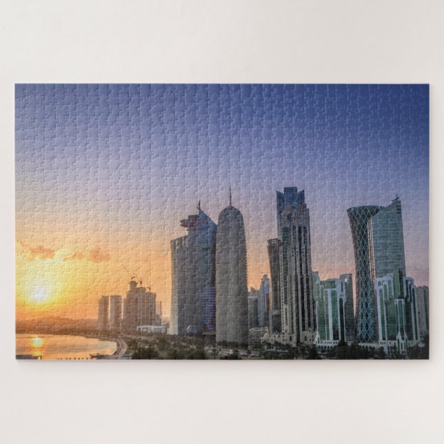 Puzzle Coucher du soleil au-dessus de la ville de Doha, (Horizontal)
