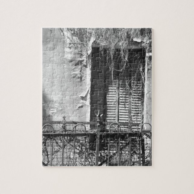 Puzzle Creepy (Vertical)