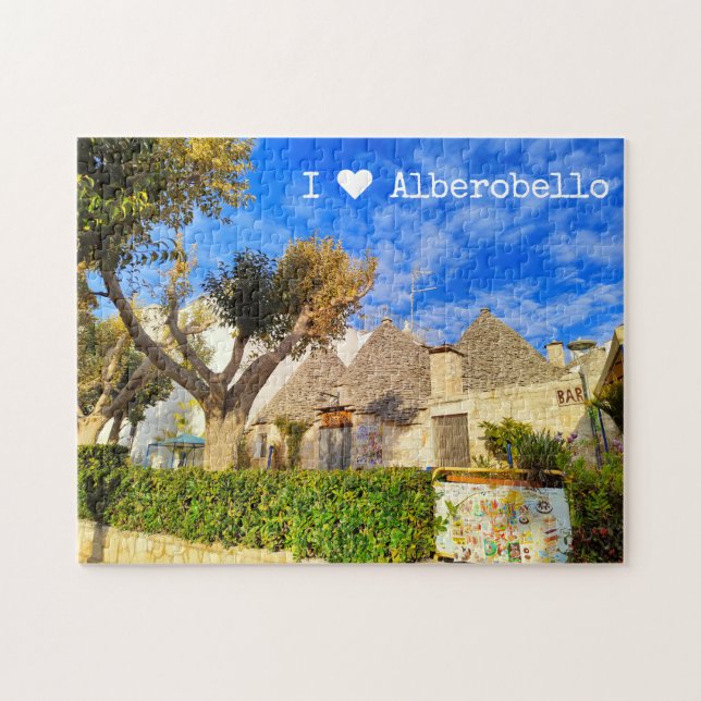 Puzzle Custom text, beautiful view of Alberobello, Apulia (Horizontal)