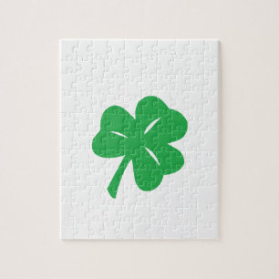 Puzzle de feuilles de trèfle vert
