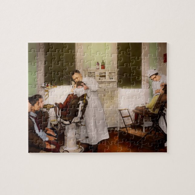 Puzzle Dentiste - Les traitant comme des enfants 1922 (Horizontal)