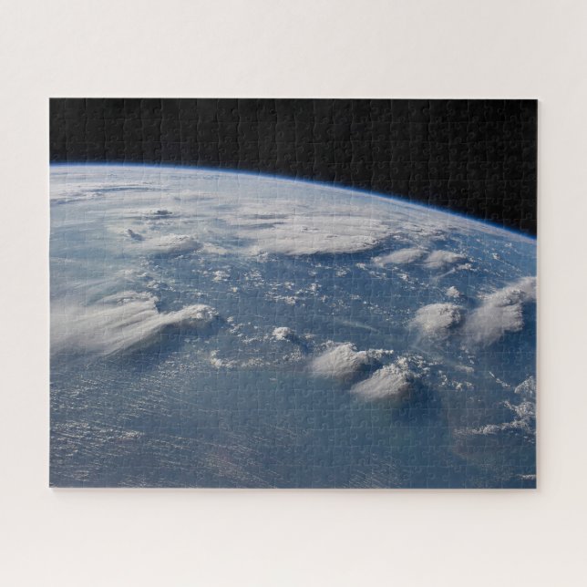 Puzzle Des Tonneaux De Tonnerre De Terre Sur Le Sud De Bo (Horizontal)