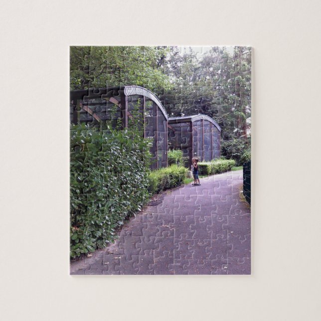 Puzzle deux enfants dans le parc (Vertical)