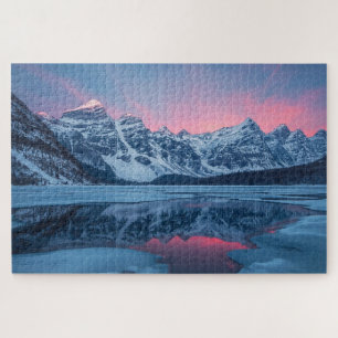 Puzzle du lac de la montagne enneigée