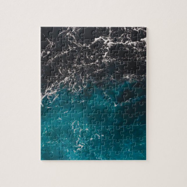 Puzzle Eau de mer ombrée bleue noire ondulée et mousseuse (Vertical)