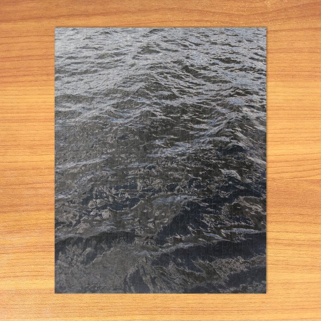 Puzzle Eau fluviale (River Water Puzzle on Table)