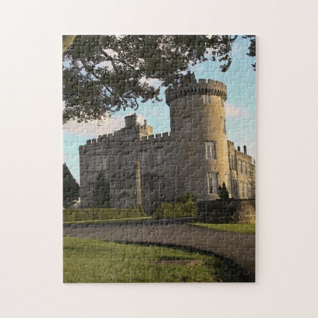 Puzzle En Irlande, l'entrée latérale du château de Dromol (Vertical)