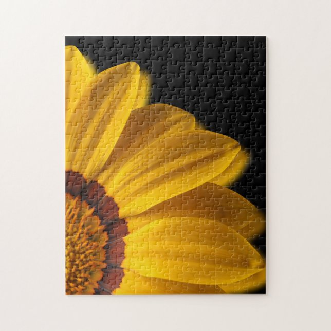 Puzzle Fleur jaune sur arrière - plan noir (Vertical)