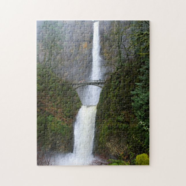 Puzzle Fog & Mist of Multnomah Falls, Oregon - 11x14 pouc (Vertical)