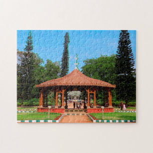 Puzzle Gazebo dans un jardin Bangalore Inde.
