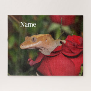 Puzzle Gecko Lizard personnalisé sur un Rose