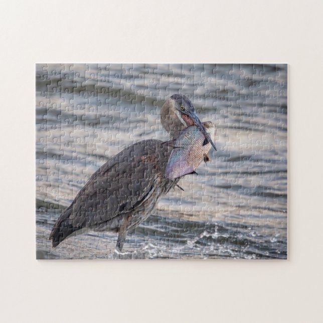Puzzle Grand héron bleu avec un énorme poisson (Horizontal)