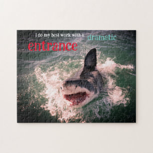 Puzzle Grand requin blanc faisant une brèche