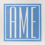 Puzzle Gras moderne 3 initiales Monogramme | Bleu doux<br><div class="desc">Texte blanc & cadre blanc sur bleu ciel (ou choisir votre propre couleur).</div>