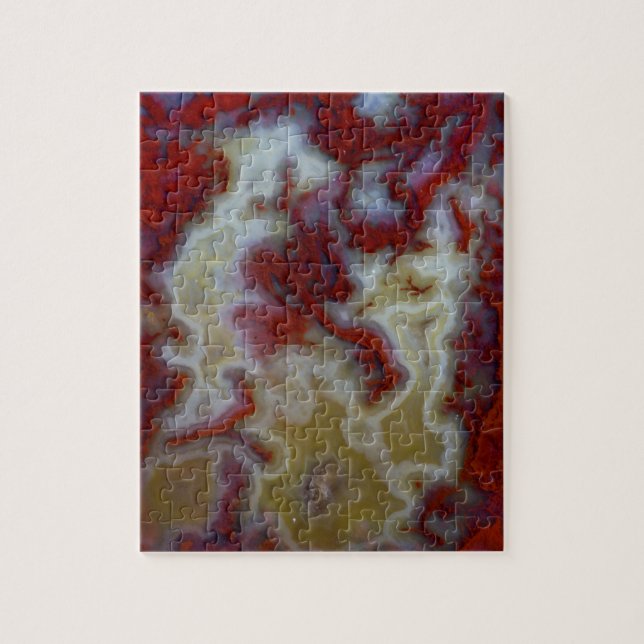 Puzzle Gros plan d'une dalle d'agate mousse rouge (Vertical)