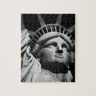 Puzzle Gros plan Statue blanche noire de la Liberté New Y